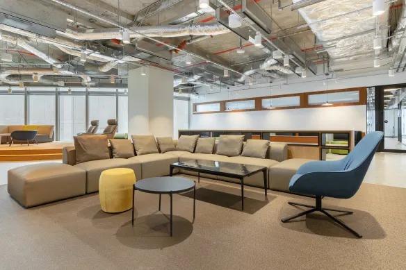 Regus - Plaza Asia Gambar 1
